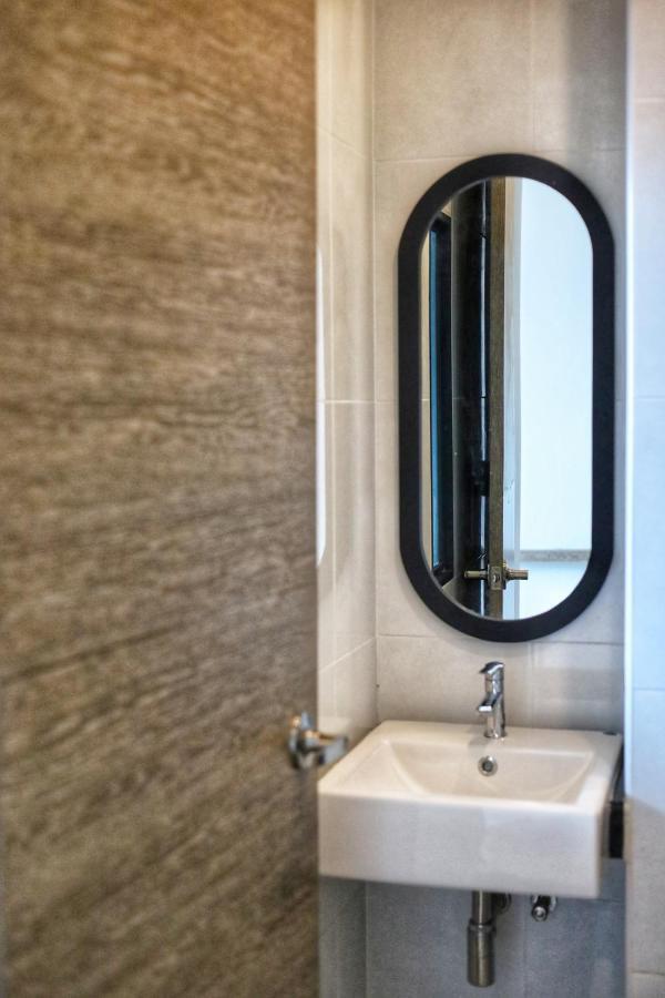 Pugdee Hotel Lang Suan エクステリア 写真