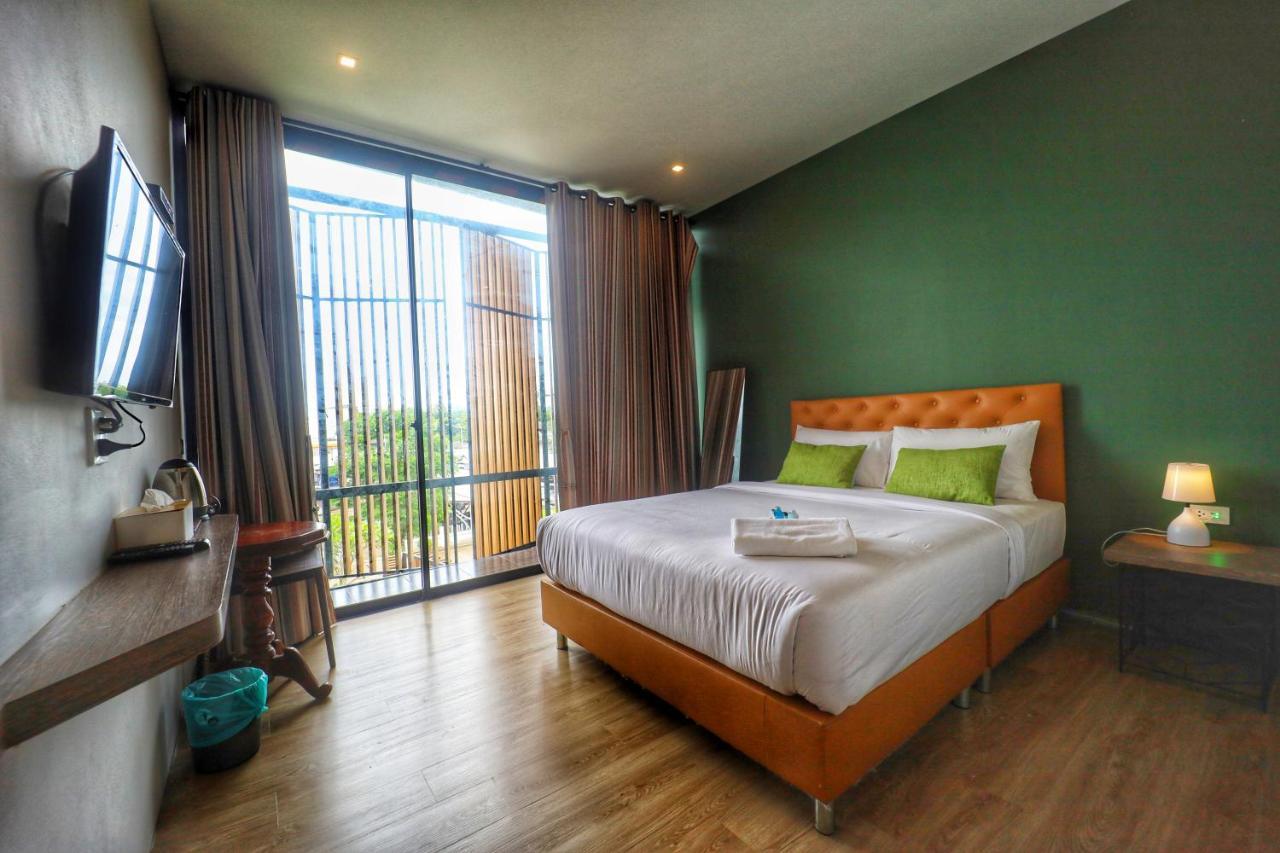 Pugdee Hotel Lang Suan エクステリア 写真
