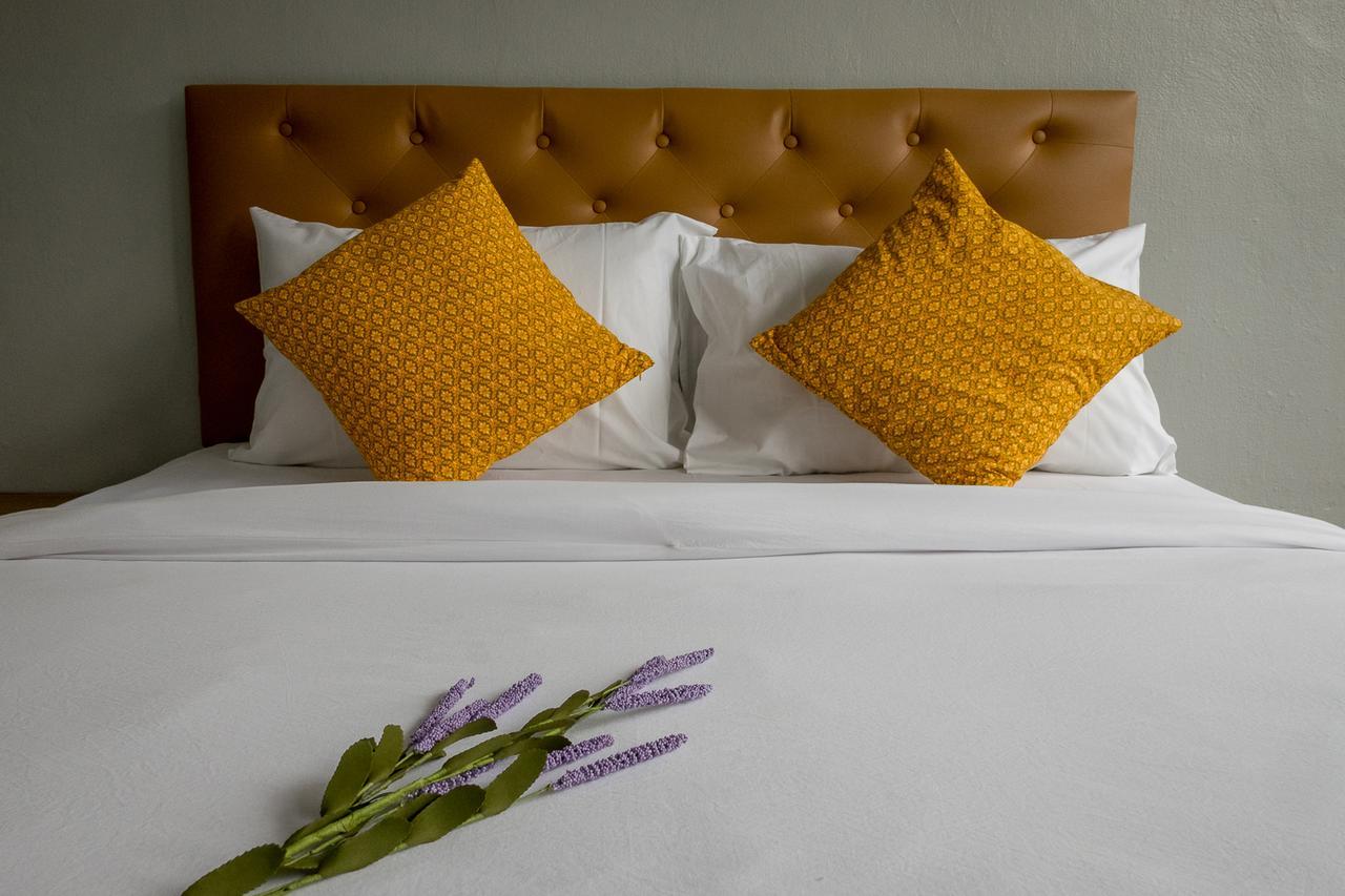Pugdee Hotel Lang Suan エクステリア 写真